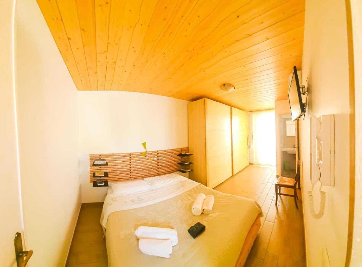 Casa Viola -Locazione Breve Apartman Polignano a Mare Kültér fotó